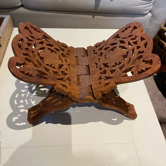 Vintage Carved Wooden Book Stand Holder Bible Prayer Book Cookbook Folding - Picture 1 of 13